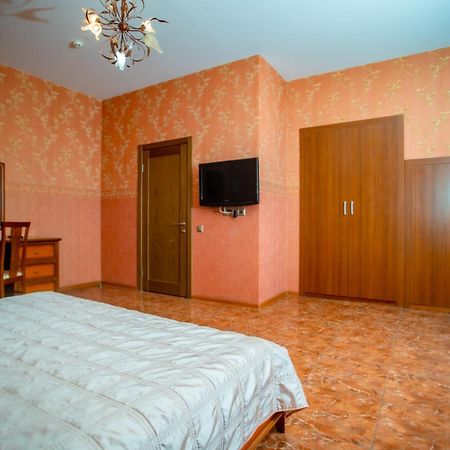 Otel Korona Dnipro Room photo