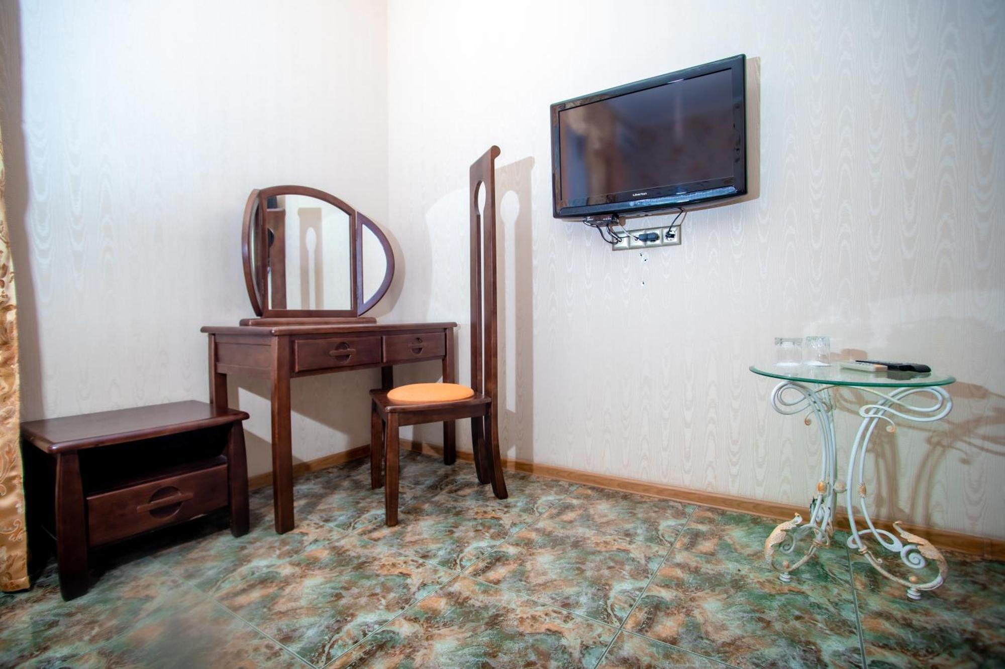 Otel Korona Dnipro Room photo