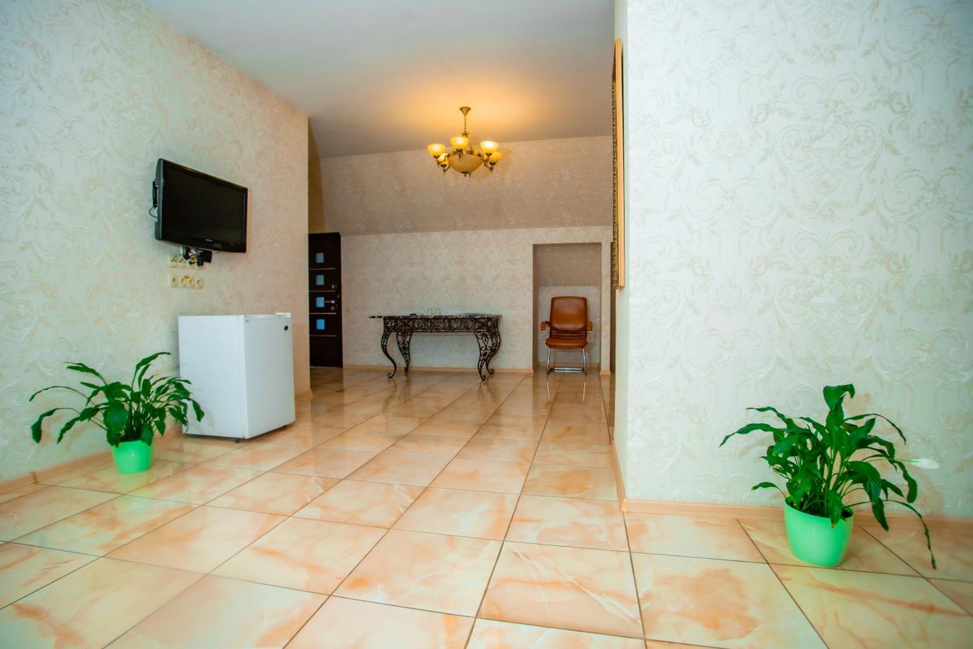 Otel Korona Dnipro Room photo